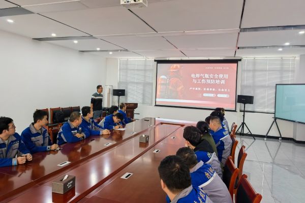 規(guī)范操作流程，共筑安全防線—泰安德美機(jī)電成功舉辦工傷預(yù)防專題培訓(xùn)
